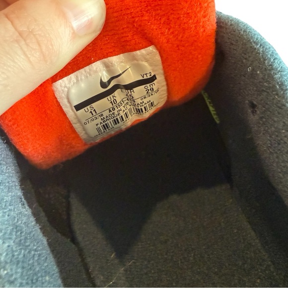 Nike Kids' Navy and Neon Sneakers - Picture 6 of 6